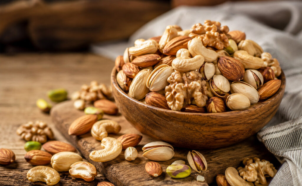 راهنمای خرید آجیل تازه؛ چگونه آجیل باکیفیت و تازه را تشخیص دهیم؟